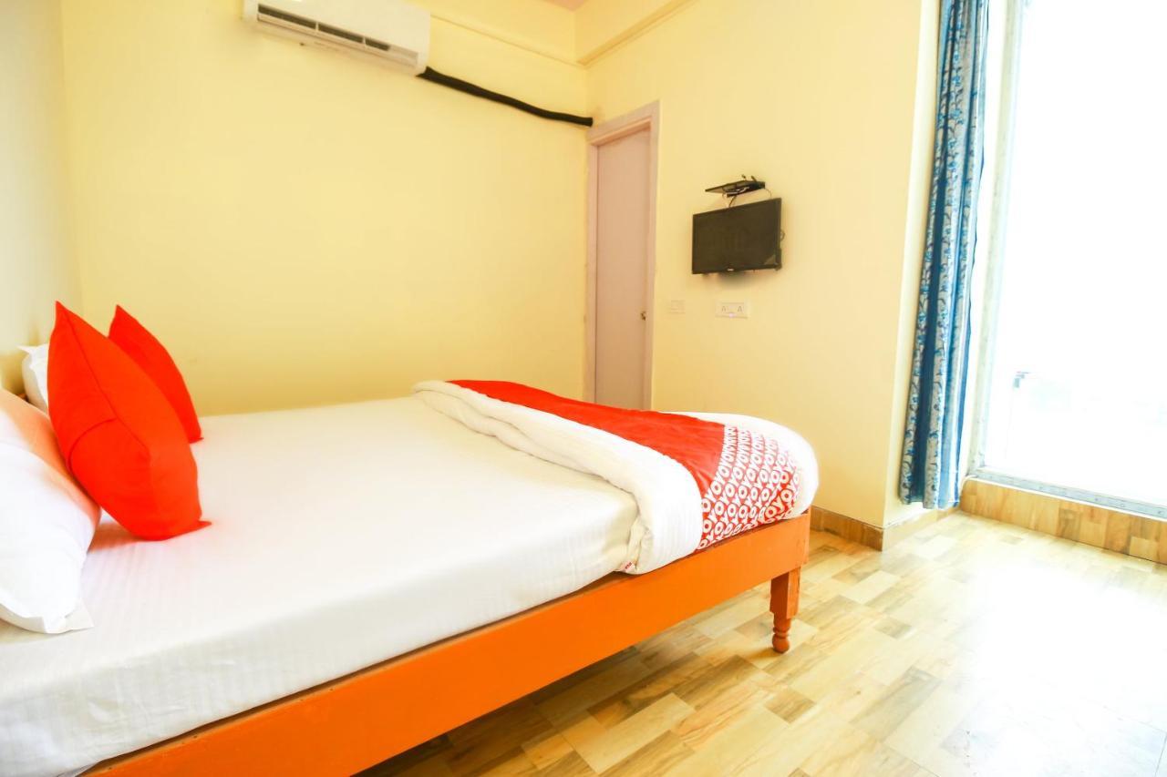 Hotel O Ansh Residency Delhi  Exteriör bild