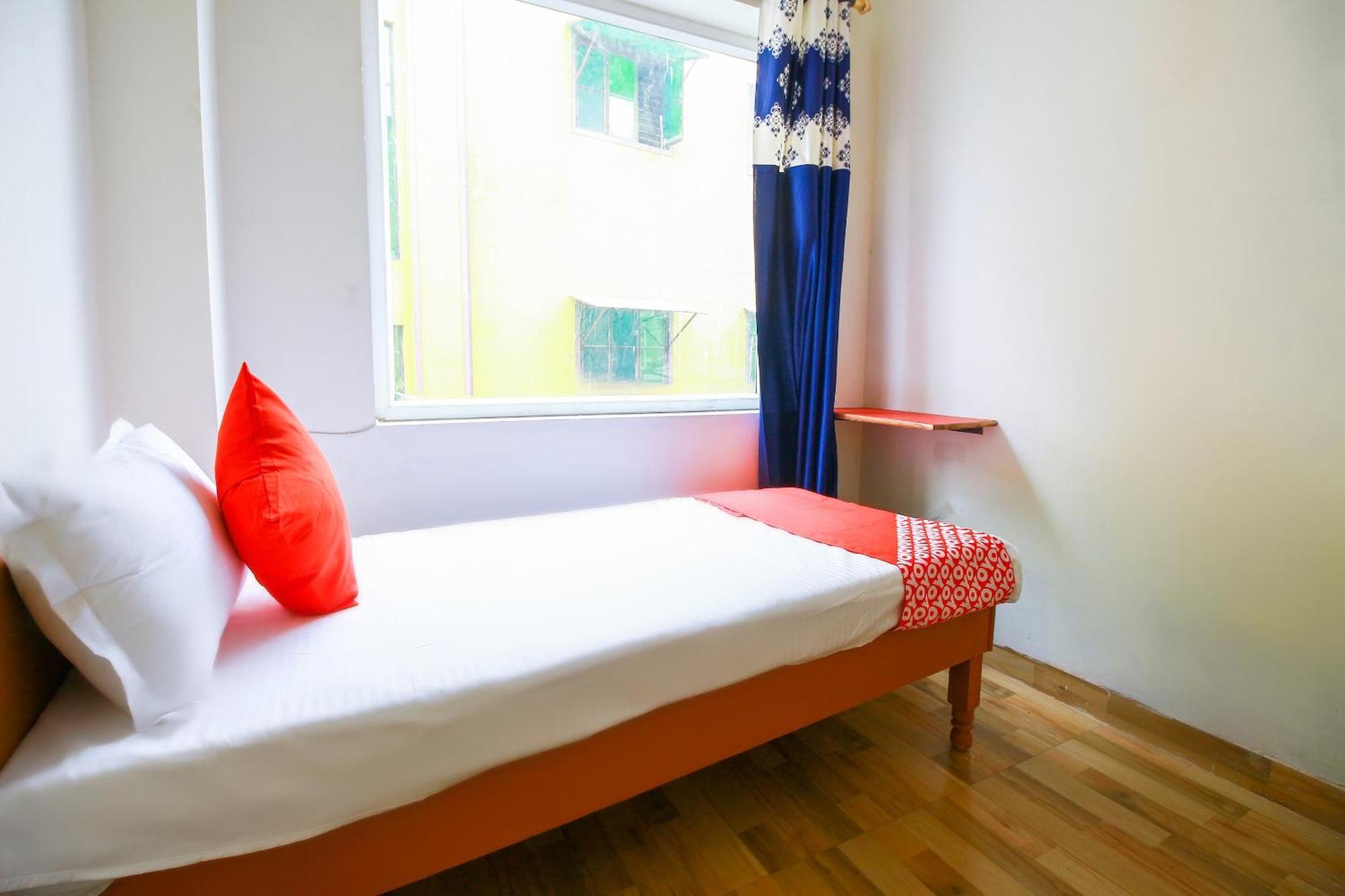 Hotel O Ansh Residency Delhi  Exteriör bild