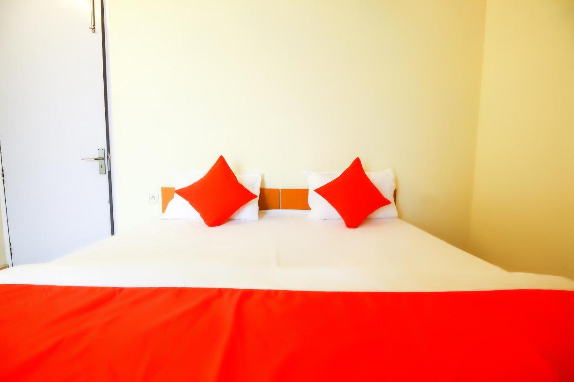 Hotel O Ansh Residency Delhi  Exteriör bild