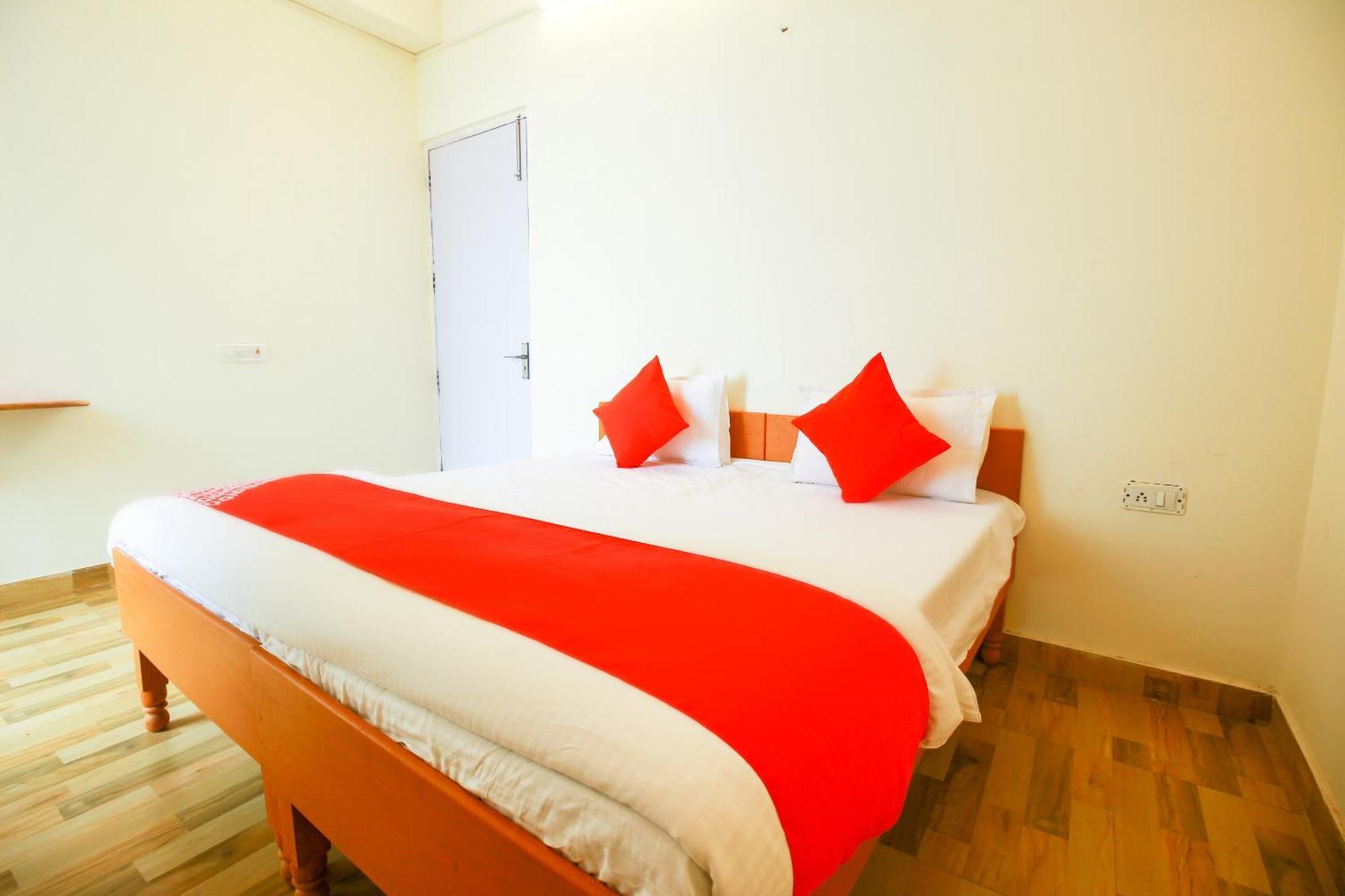 Hotel O Ansh Residency Delhi  Exteriör bild